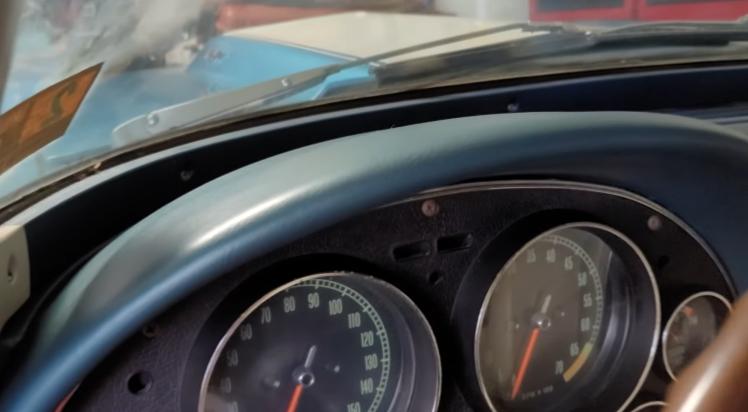 c2 corvette dashboard